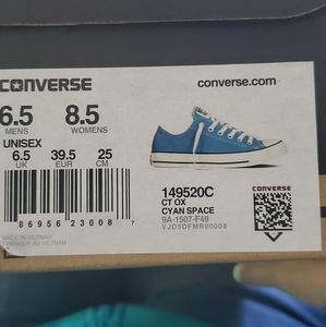 Ladies 8.5 Converse